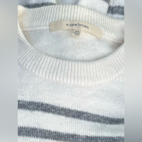 41 HAWTHORN Sweater Women’s XS ALPACA BLEND Off White Gray Stripe Crew Neck Top - Picture 4 of 8